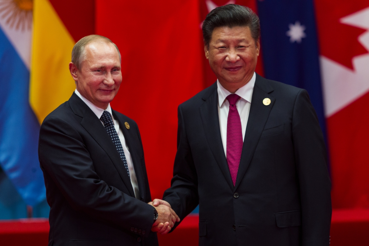 Vladimit Putin and Xi Jinping